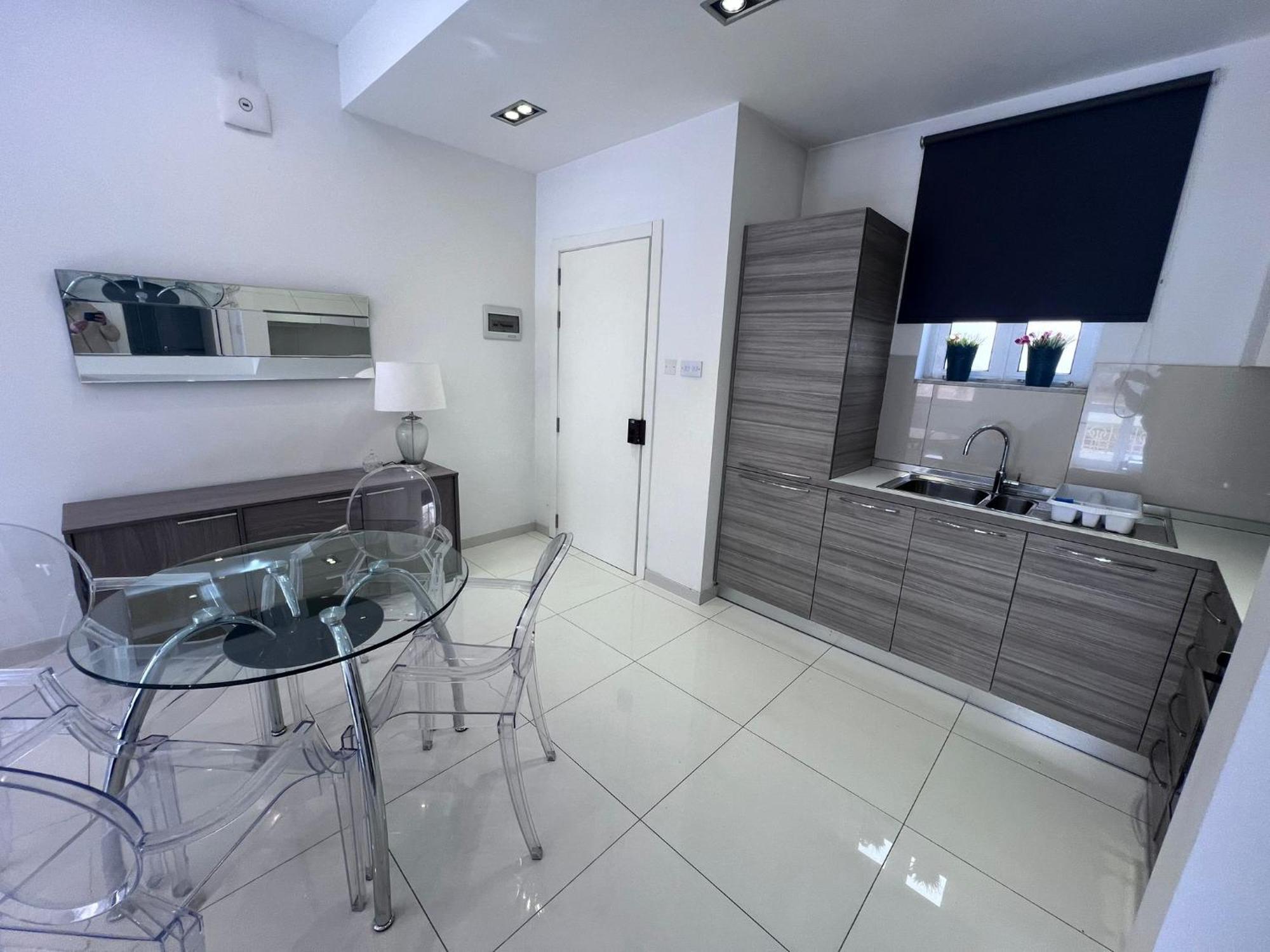 Sunny One Bedroom Apartment In Old Bakery Street Валета Екстериор снимка
